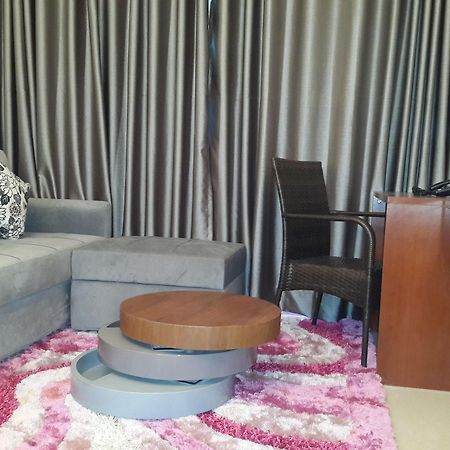 Coventina Lake Suites 다카 외부 사진